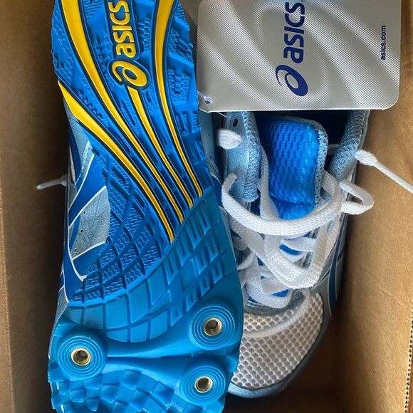 Asics Shoes - Women’s Size 5 1/2 Asics Track Shoes